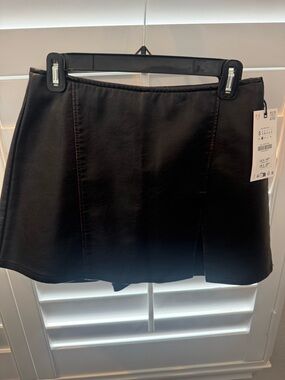 NEW! With tags - ZARA Faux Leather Skort, Small